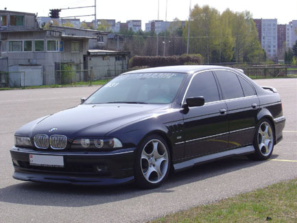 BMW 528: 2 фото