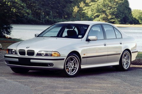 BMW 540i: 12 фото