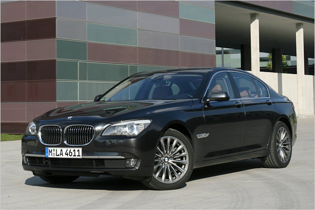 BMW 740i: 5 фото