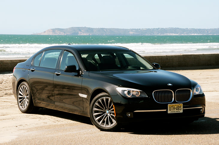 BMW 750Li: 2 фото