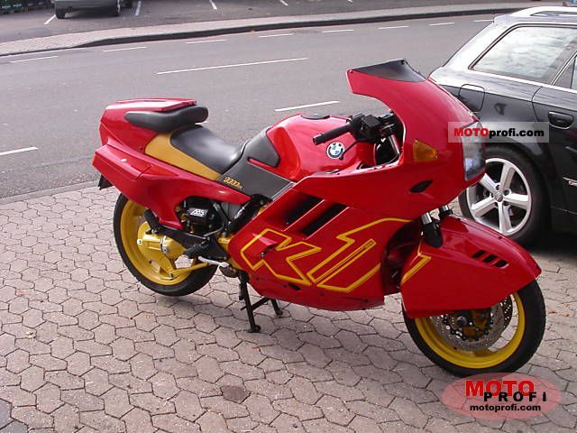 BMW K1: 9 фото