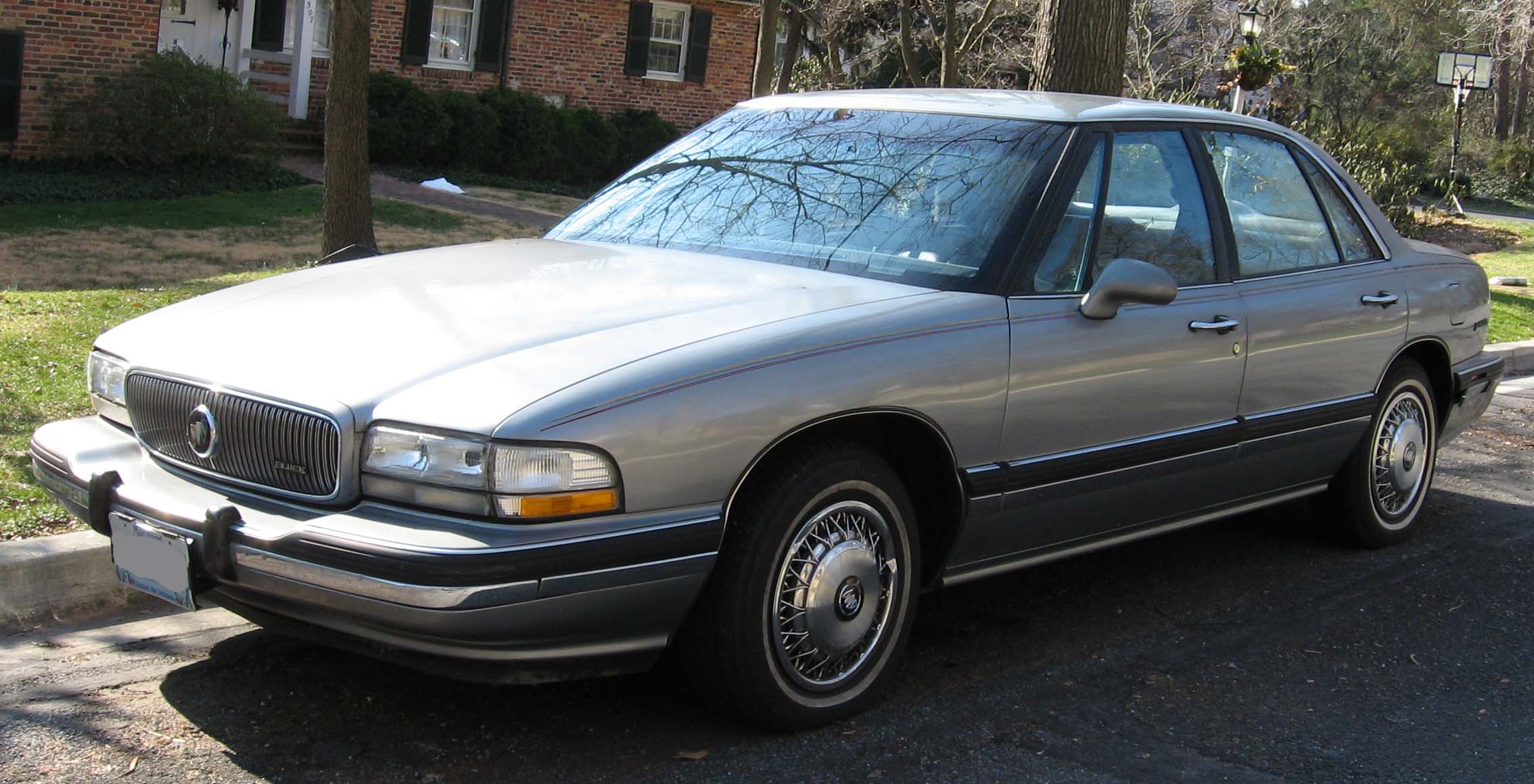 Buick LeSabre: 10 фото