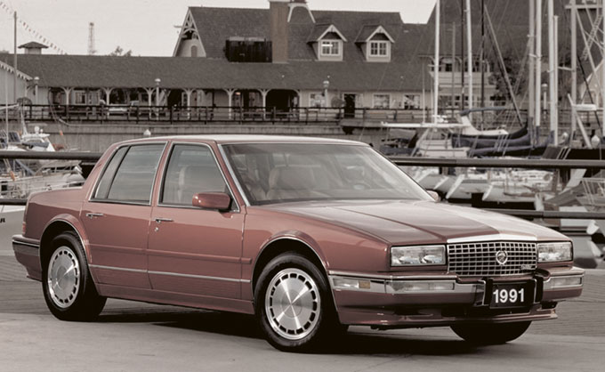 Cadillac Seville: 12 фото