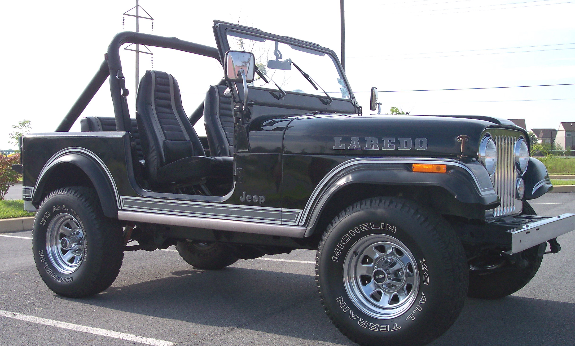 Jeep CJ: 9 фото