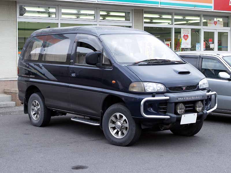 Mitsubishi Delica Space Gear