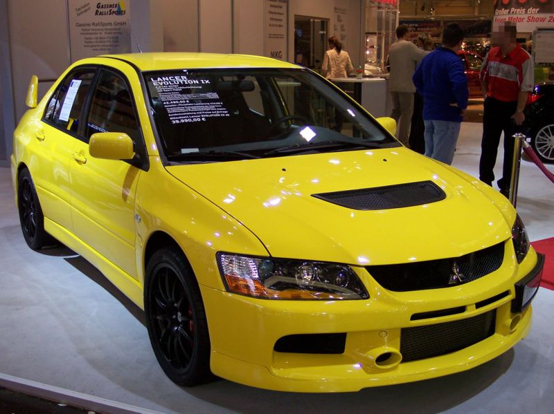 Mitsubishi Lancer Evolution: 4 фото