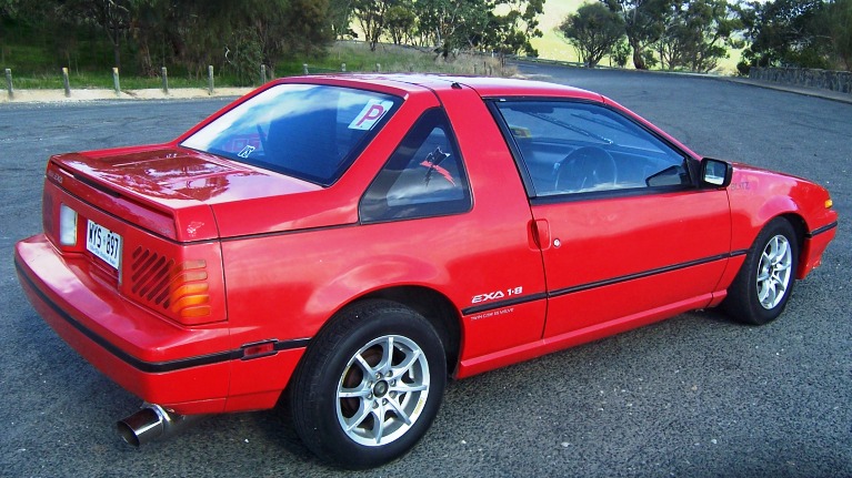 Nissan Exa: 12 фото