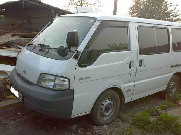 Nissan Vanette: 8 фото