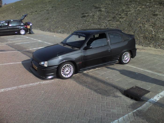 Opel Kadett GSi: 3 фото