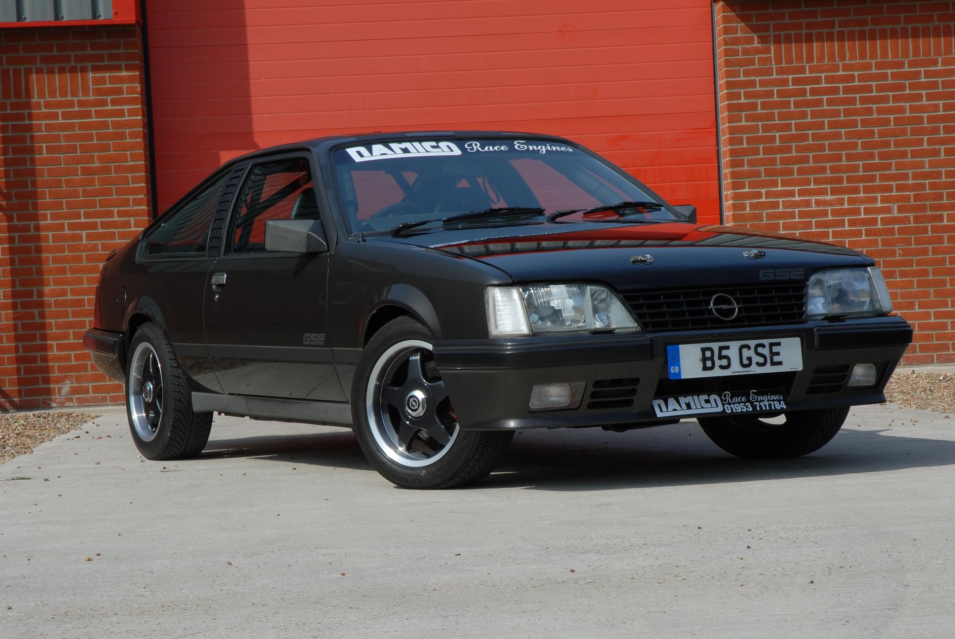 Opel Monza: 5 фото