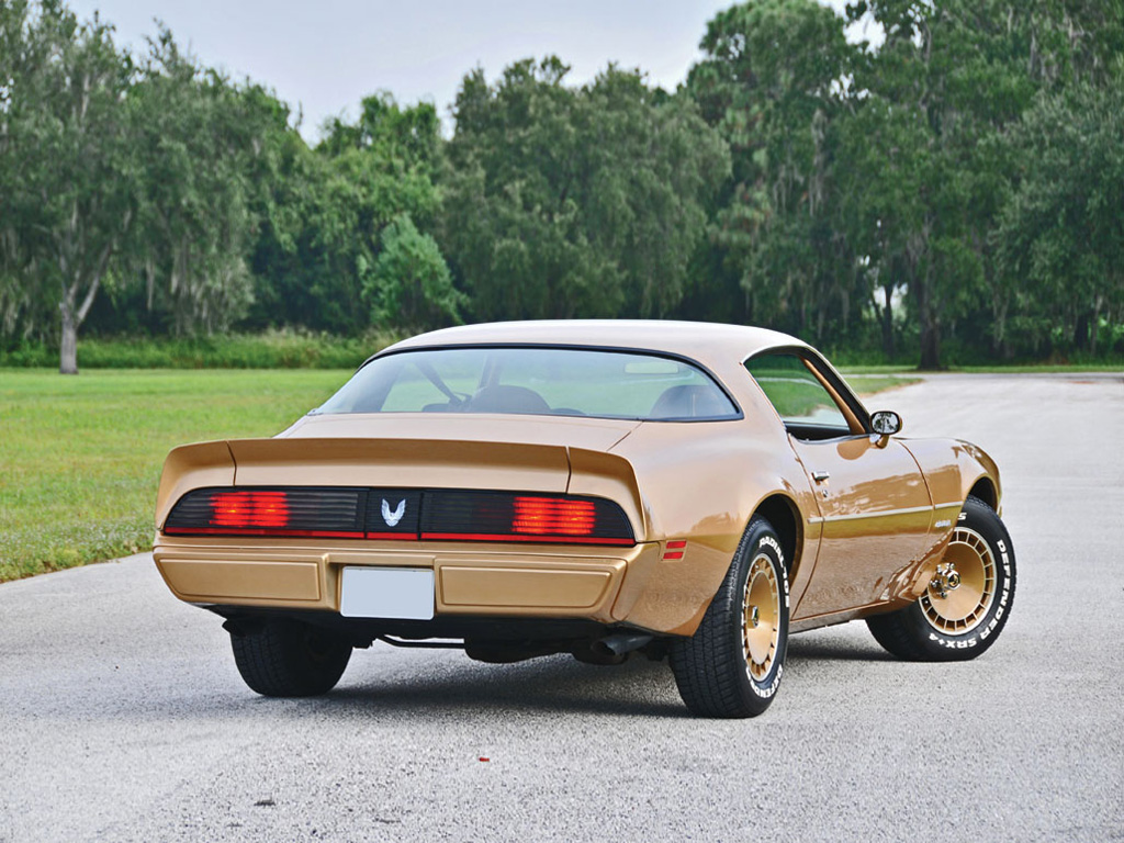 Pontiac Firebird Formula: 9 фото