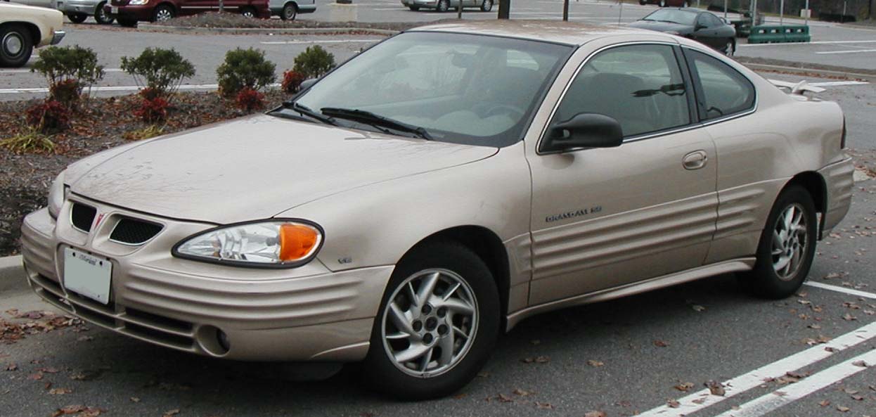 Pontiac Grand Am: 12 фото