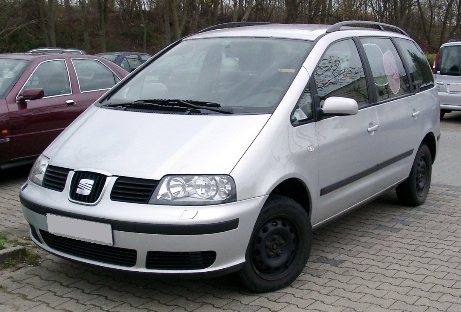 Seat Alhambra: 4 фото