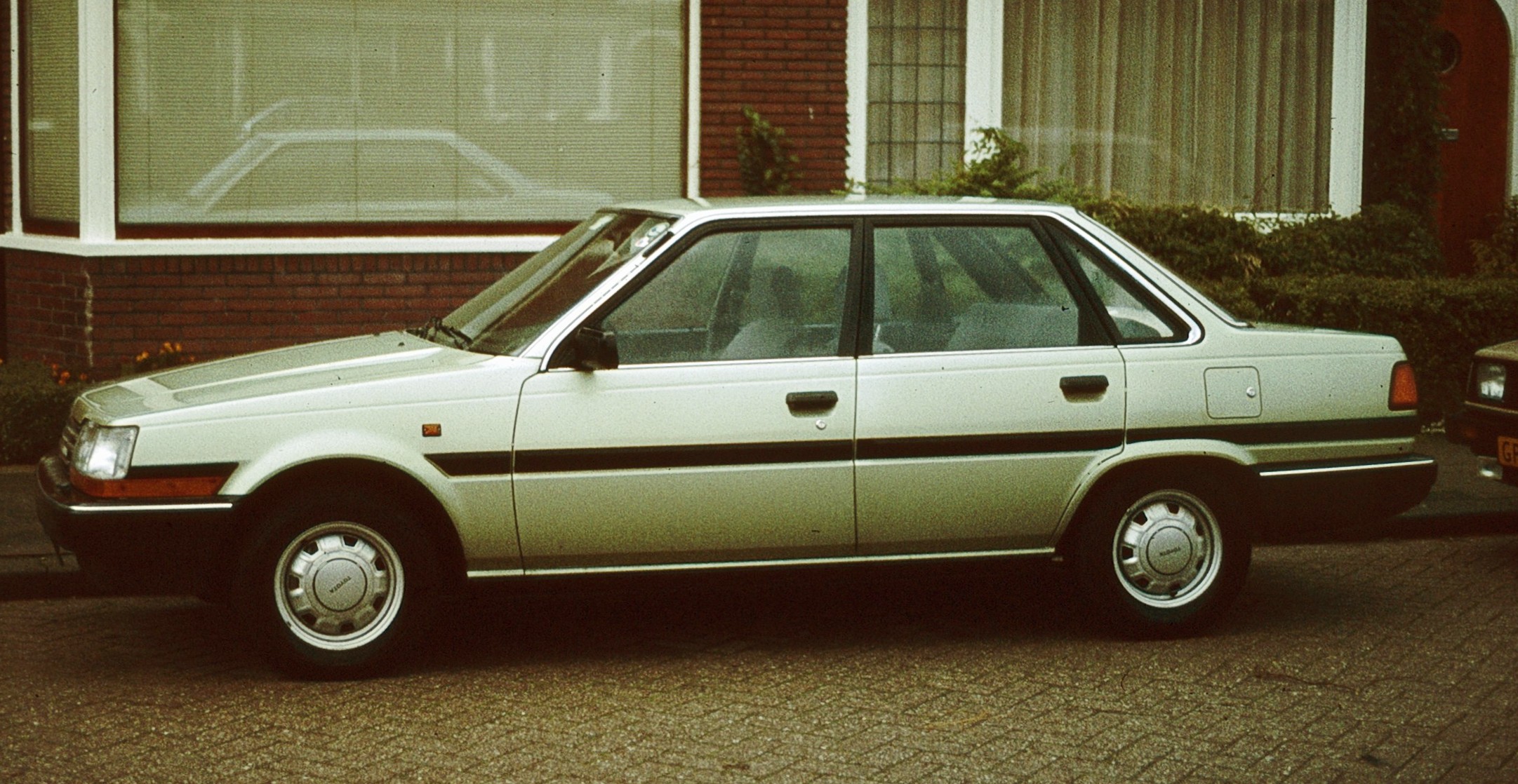 Toyota Carina II: 3 фото