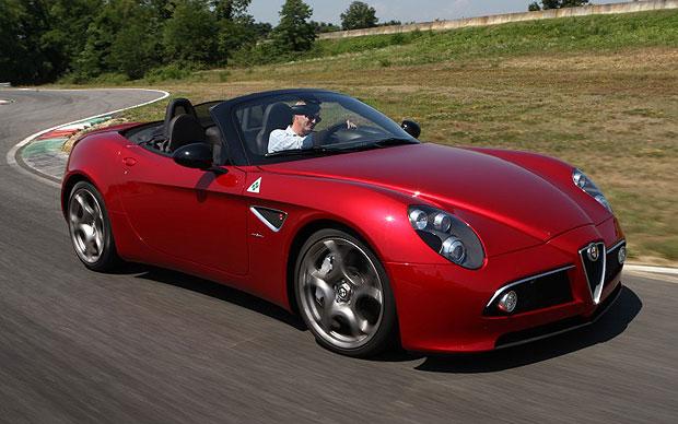 Alfa Romeo 8C Spider: 7 фото