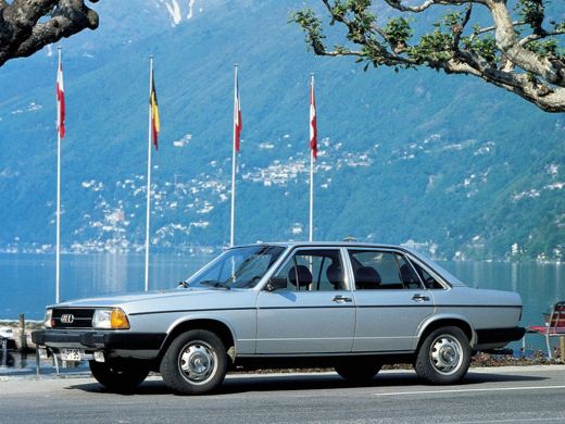 Audi 100 C2: 9 фото