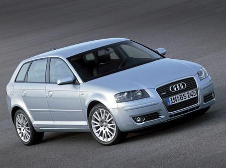 Audi A3: 8 фото