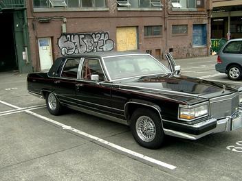 Cadillac Brougham: 11 фото