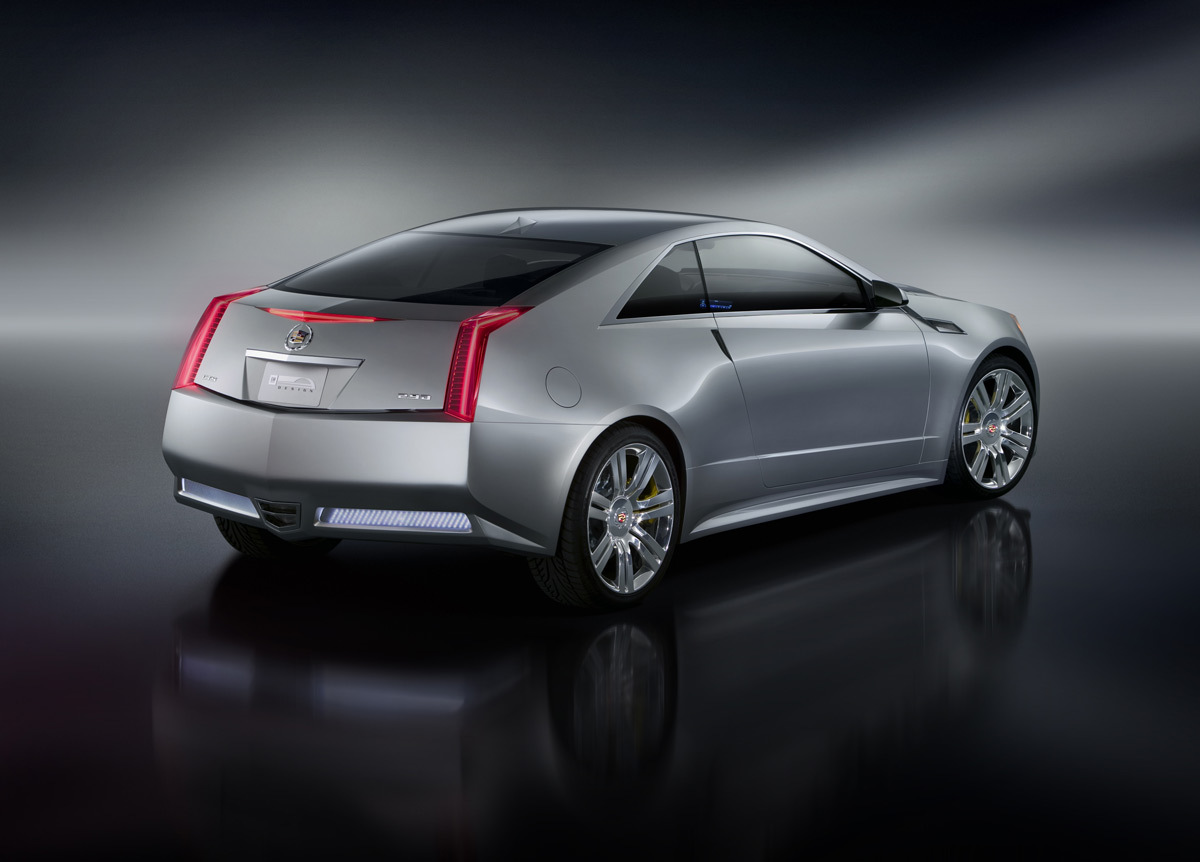 Cadillac CTS Coupe: 8 фото