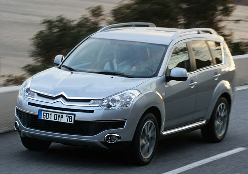 Citroen C-Crosser: 9 фото