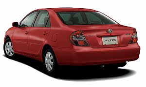 Daihatsu Altis: 2 фото