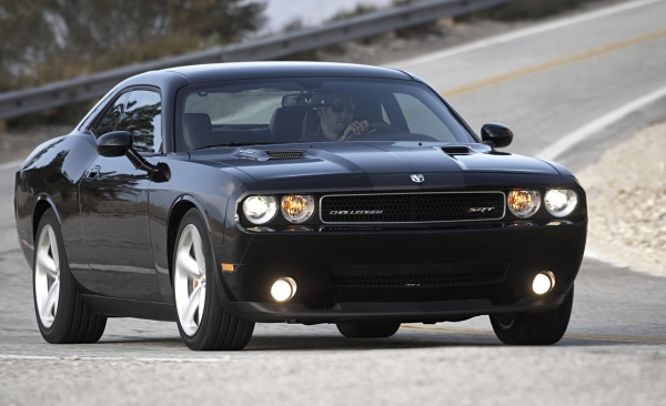 Dodge Challenger: 2 фото