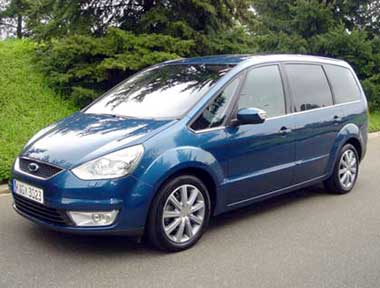 Ford Galaxy: 7 фото