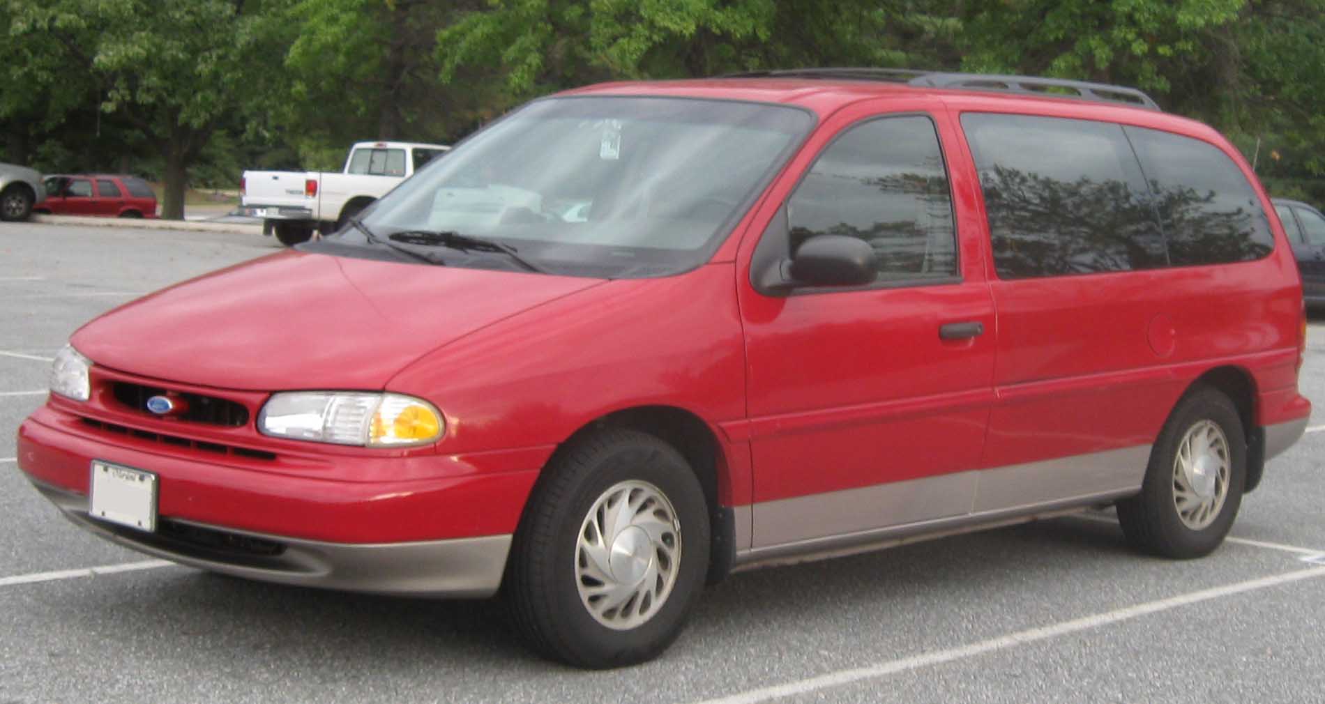 Ford Windstar: 10 фото