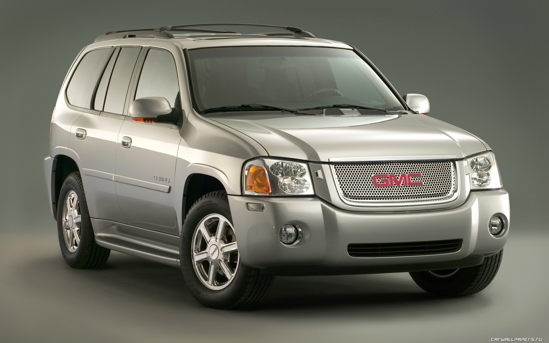 GMC Envoy: 7 фото