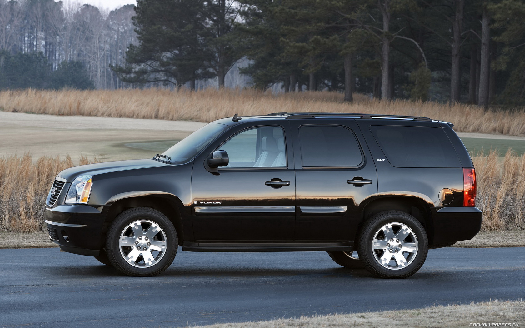 GMC Yukon: 10 фото