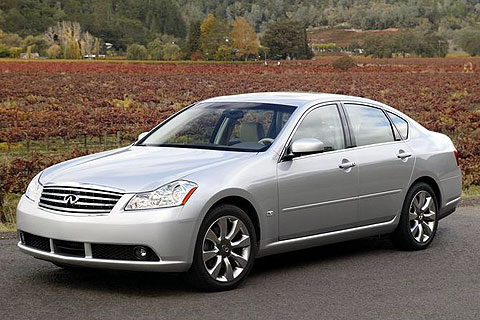 Infiniti M-Series: 4 фото