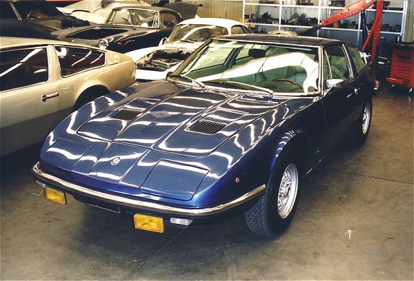 Maserati Indy: 3 фото