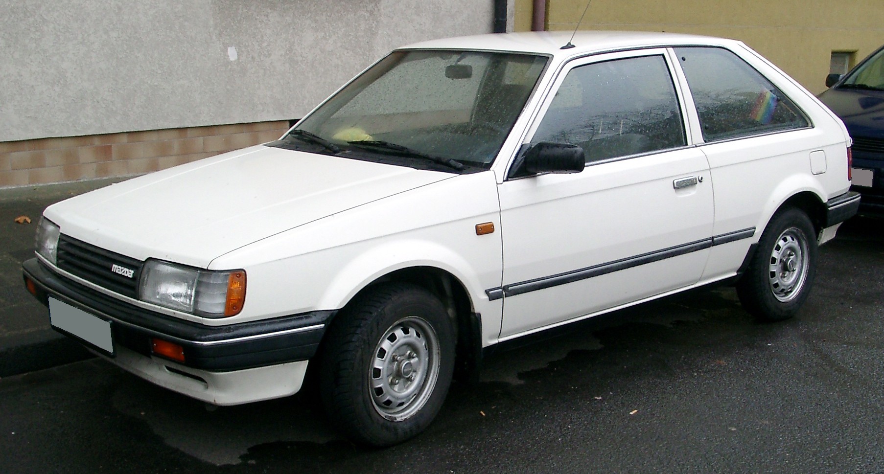 Mazda 323 BF