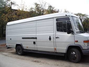 Mercedes Vario: 11 фото