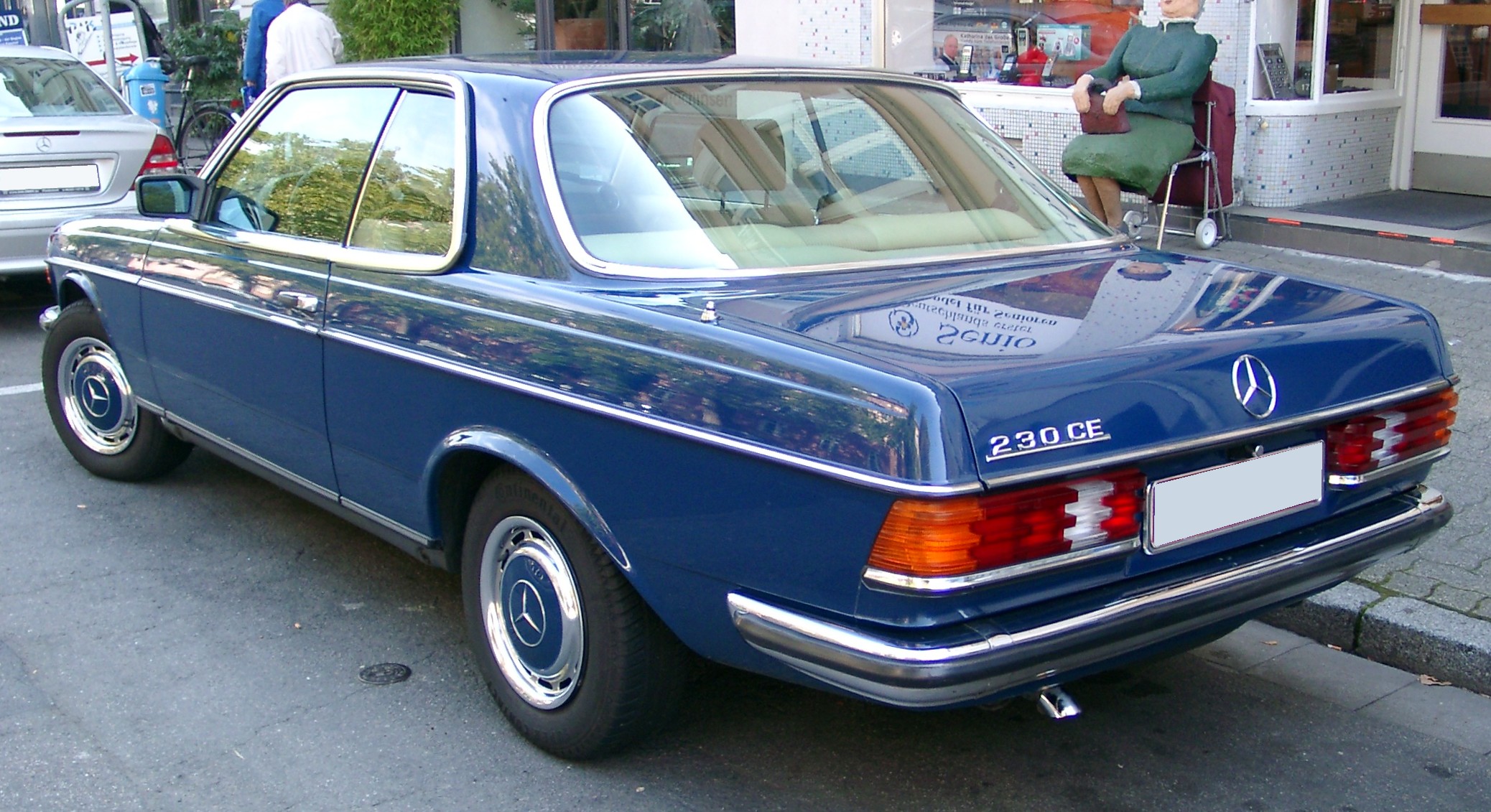 Mercedes W123