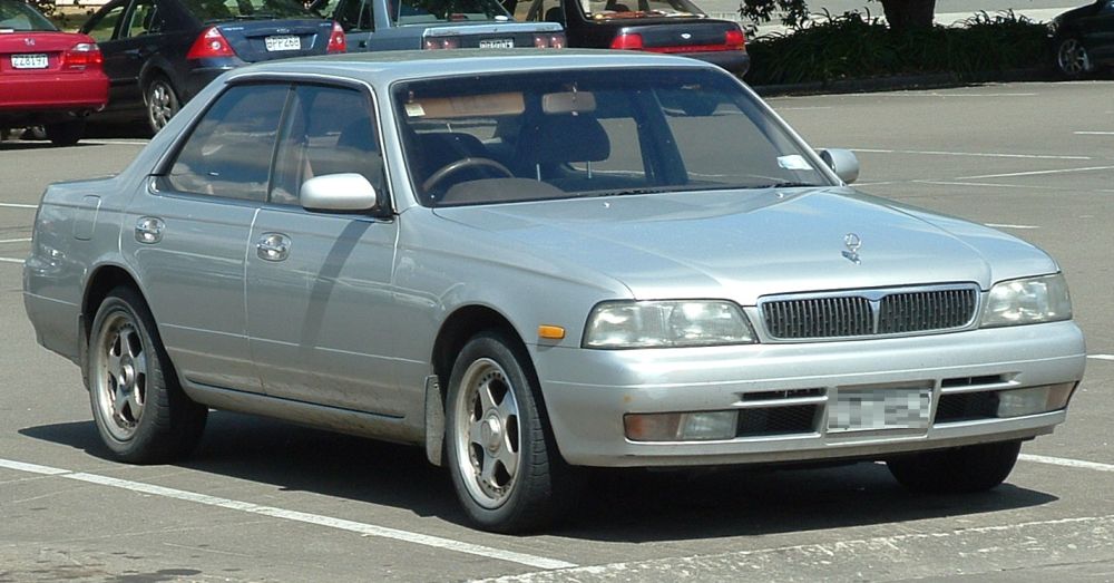 Nissan Laurel C34: 9 фото