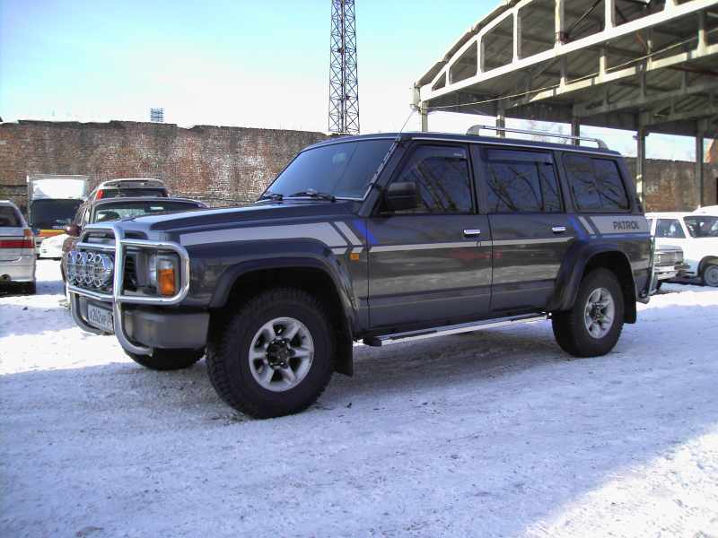 Nissan Patrol Y60: 5 фото