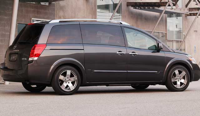 Nissan Quest: 9 фото