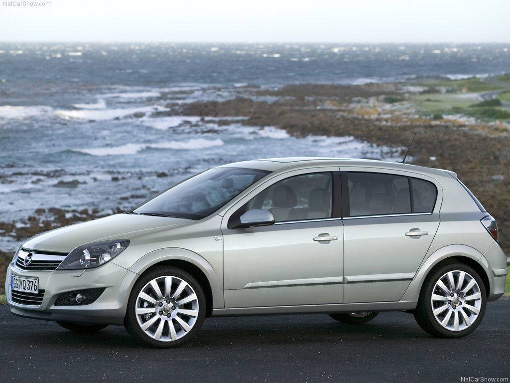 Opel Astra: 11 фото