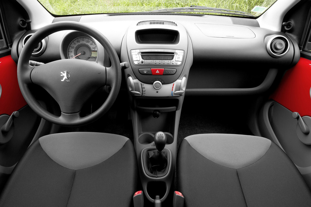 Peugeot 107: 1 фото