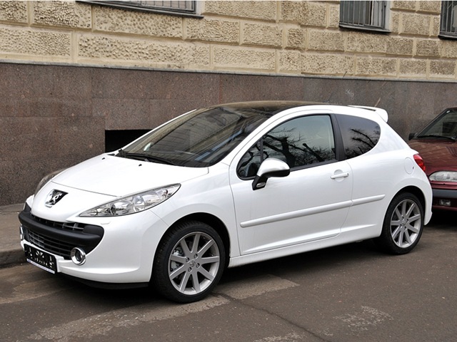 Peugeot 207 RC: 3 фото