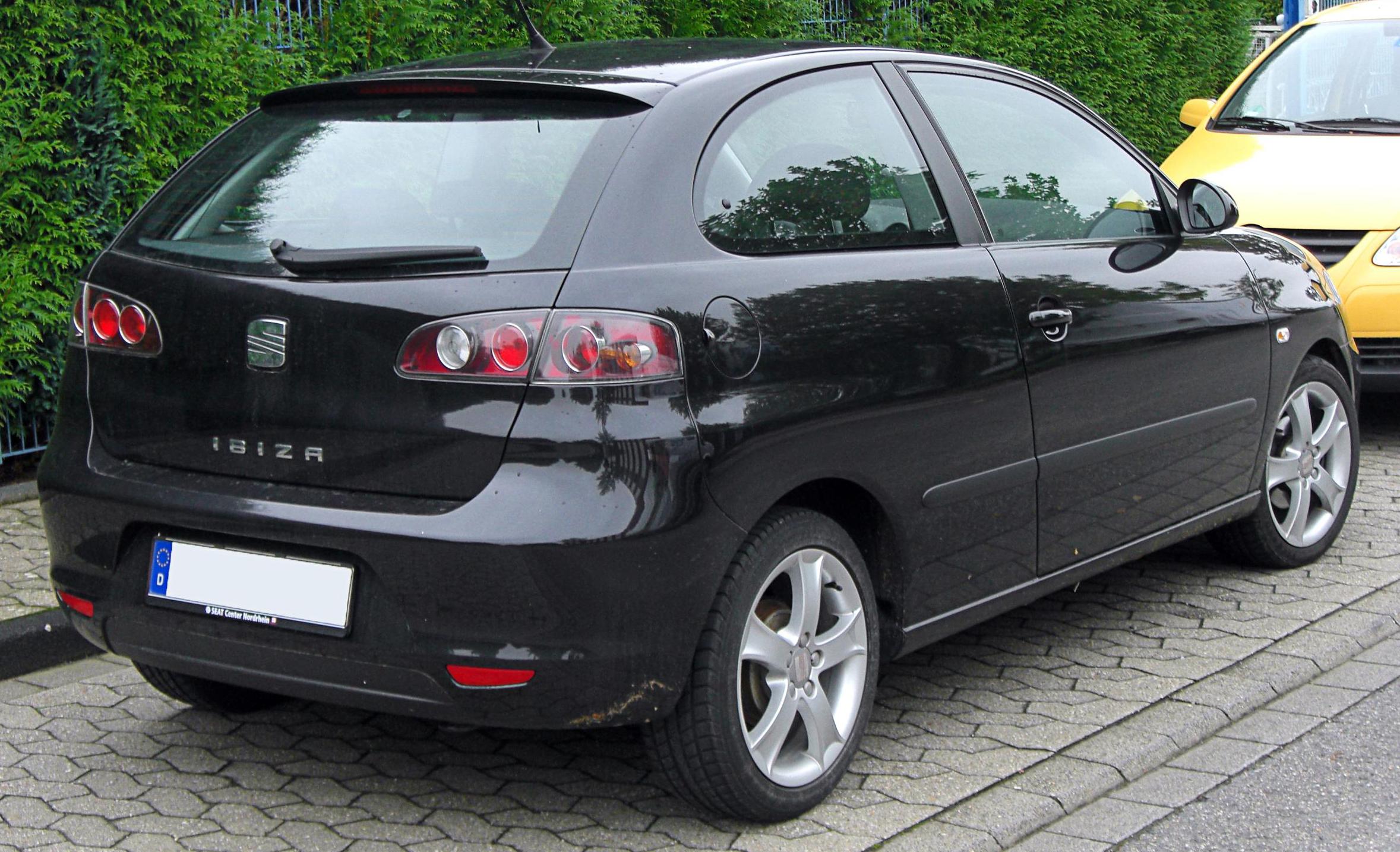 SEAT Ibiza III: 2 фото