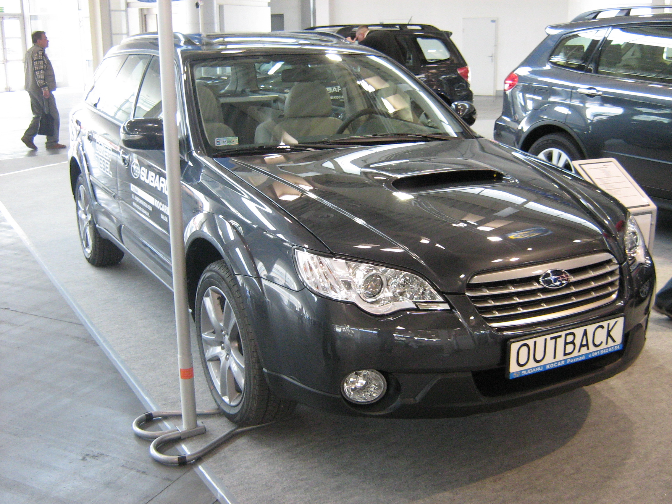 Subaru Outback III: 5 фото