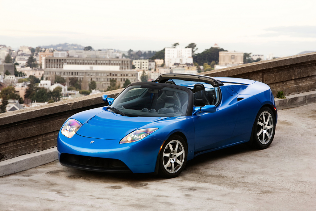 Tesla Roadster: 6 фото