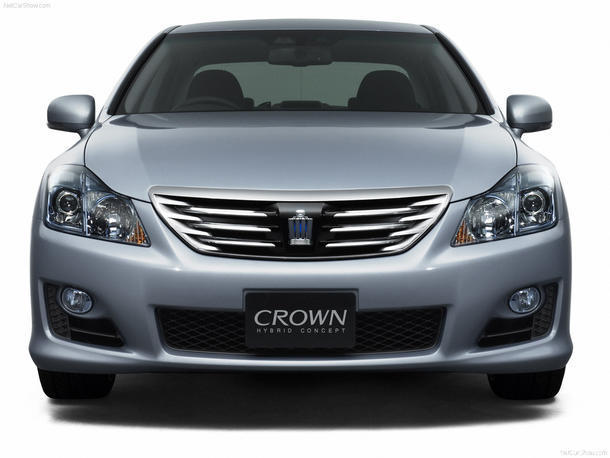 Toyota Crown: 8 фото