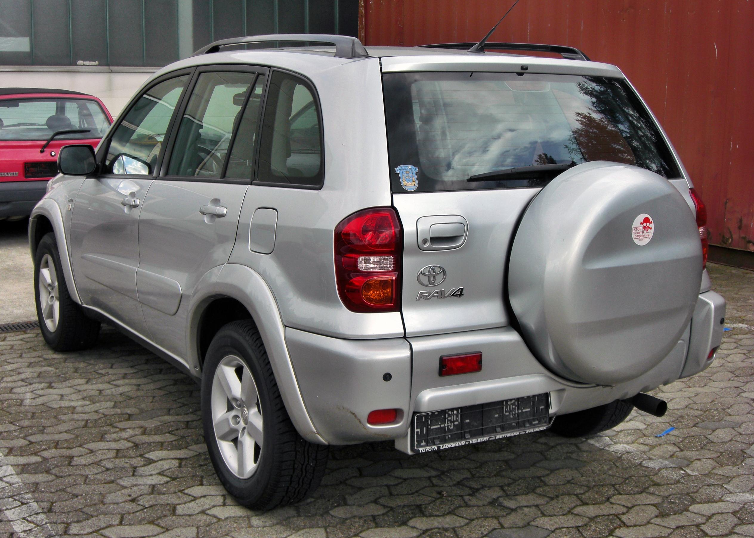 Toyota RAV4 II: 1 фото