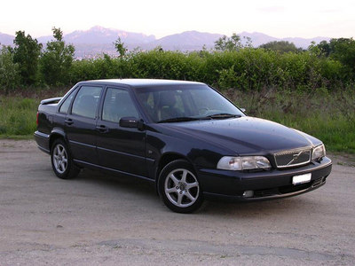 Volvo S70: 3 фото